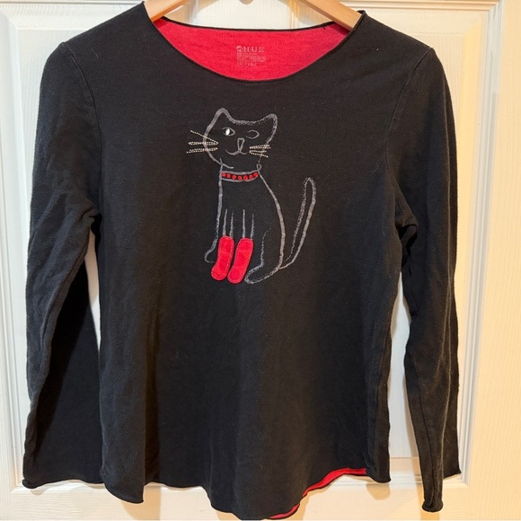 HUE Winking Cat Wearing Red Boots or Socks Top  ❤️ - Picture 1 of 4